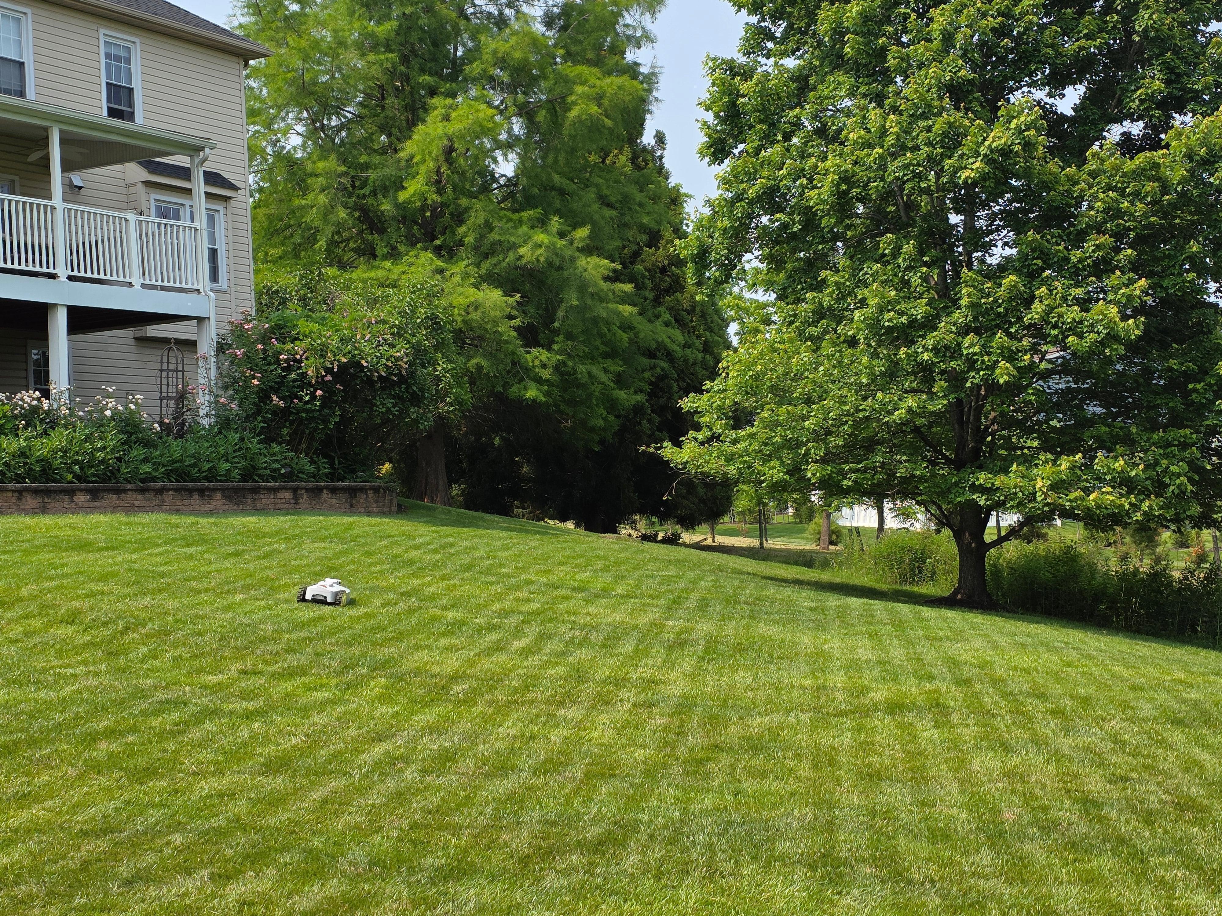 Earthwise Titan-100™ Robotic Lawn Mower - Image 9